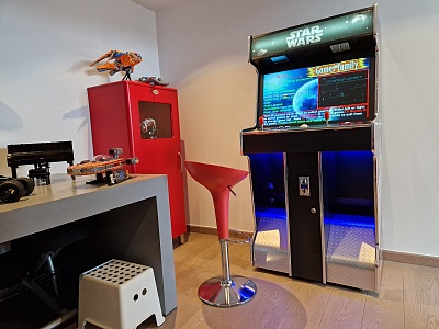 A-G 32 LCD arcade met 4500 GAMES 'editie 2020 STAR WARS' + LED verlichting met afstandsbediening 2