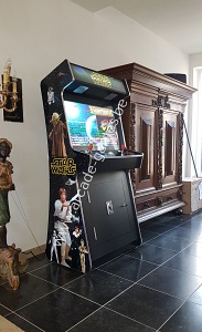 A-G 32 LCD arcade met 3500 GAMES SLIM CASE 'STAR WARS' 4
